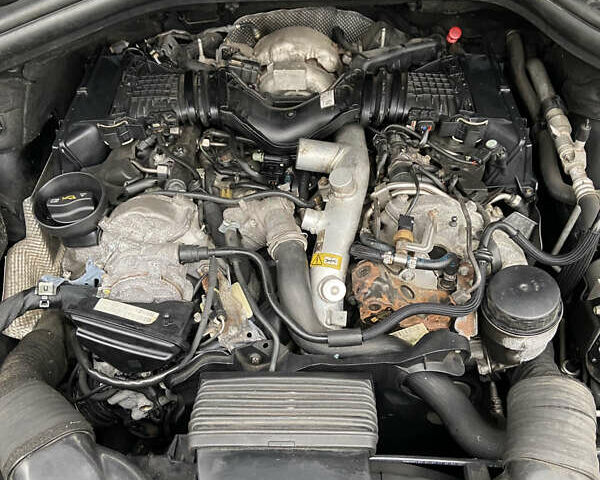 Черный Мерседес М-Класс, объемом двигателя 2.99 л и пробегом 180 тыс. км за 19000 $, фото 28 на Automoto.ua