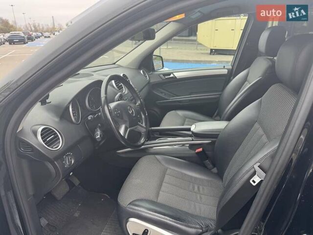 Черный Мерседес М-Класс, объемом двигателя 3 л и пробегом 307 тыс. км за 17000 $, фото 7 на Automoto.ua