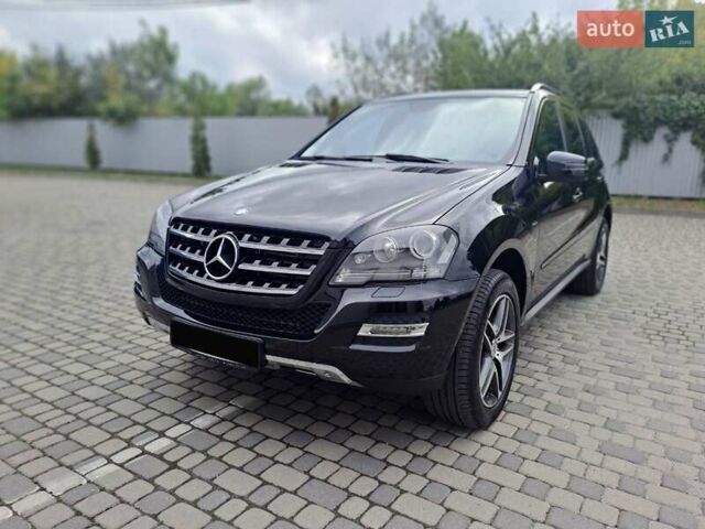Чорний Мерседес М-Клас, об'ємом двигуна 3 л та пробігом 212 тис. км за 20500 $, фото 7 на Automoto.ua