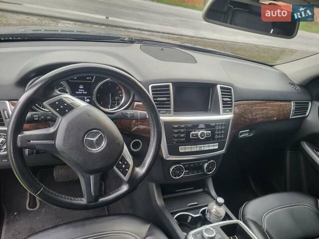 Чорний Мерседес М-Клас, об'ємом двигуна 2.99 л та пробігом 252 тис. км за 18500 $, фото 1 на Automoto.ua