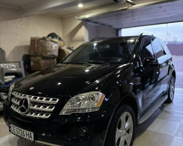 Черный Мерседес М-Класс, объемом двигателя 2.99 л и пробегом 184 тыс. км за 16000 $, фото 1 на Automoto.ua