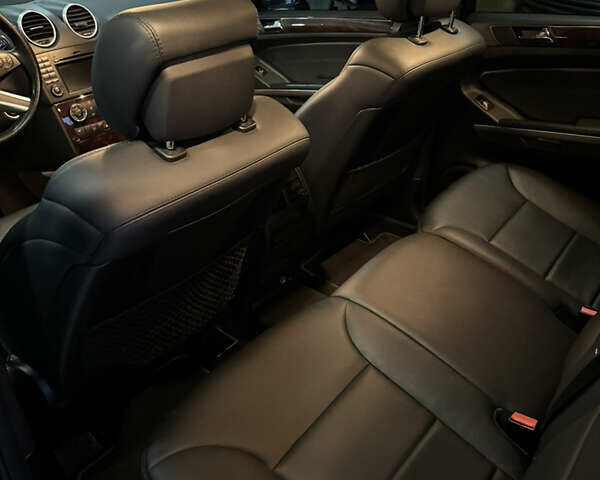 Черный Мерседес М-Класс, объемом двигателя 2.99 л и пробегом 184 тыс. км за 16000 $, фото 10 на Automoto.ua