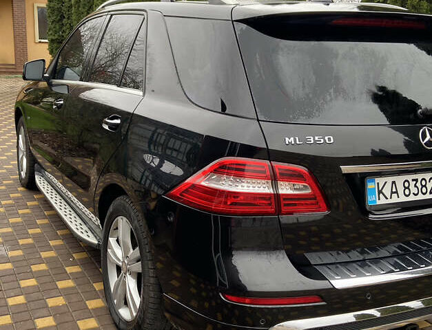 Черный Мерседес М-Класс, объемом двигателя 2.99 л и пробегом 180 тыс. км за 19000 $, фото 5 на Automoto.ua