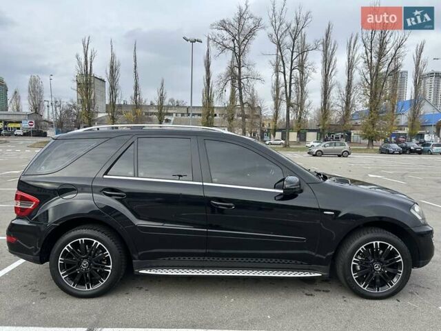 Черный Мерседес М-Класс, объемом двигателя 3.5 л и пробегом 128 тыс. км за 15200 $, фото 4 на Automoto.ua