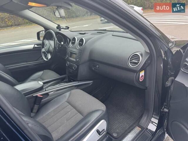 Черный Мерседес М-Класс, объемом двигателя 3 л и пробегом 307 тыс. км за 17000 $, фото 9 на Automoto.ua