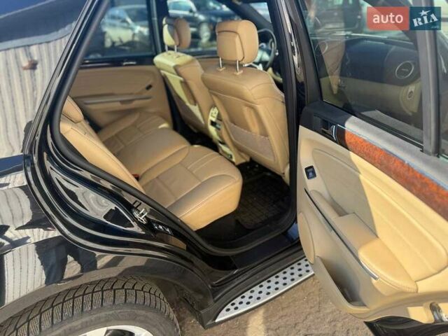 Чорний Мерседес М-Клас, об'ємом двигуна 2.99 л та пробігом 270 тис. км за 15500 $, фото 12 на Automoto.ua