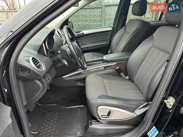 Чорний Мерседес М-Клас, об'ємом двигуна 3 л та пробігом 307 тис. км за 13800 $, фото 18 на Automoto.ua