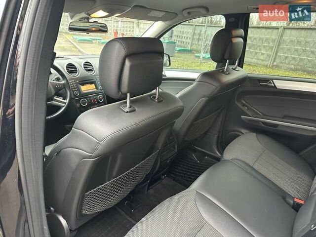 Чорний Мерседес М-Клас, об'ємом двигуна 3 л та пробігом 307 тис. км за 13800 $, фото 24 на Automoto.ua