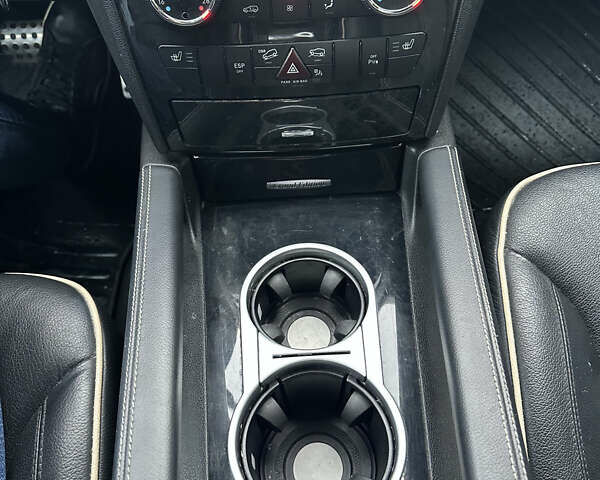 Черный Мерседес М-Класс, объемом двигателя 3 л и пробегом 139 тыс. км за 18900 $, фото 13 на Automoto.ua