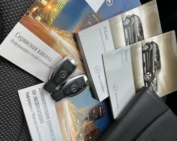 Чорний Мерседес М-Клас, об'ємом двигуна 3 л та пробігом 307 тис. км за 14750 $, фото 16 на Automoto.ua