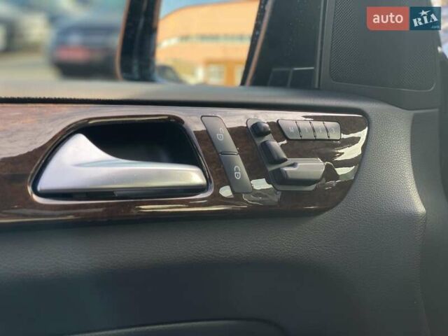 Черный Мерседес М-Класс, объемом двигателя 3 л и пробегом 145 тыс. км за 19990 $, фото 11 на Automoto.ua