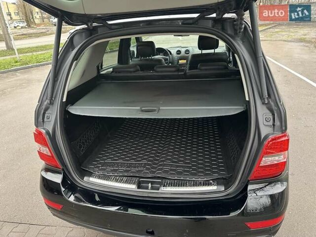 Чорний Мерседес М-Клас, об'ємом двигуна 3 л та пробігом 307 тис. км за 13800 $, фото 40 на Automoto.ua