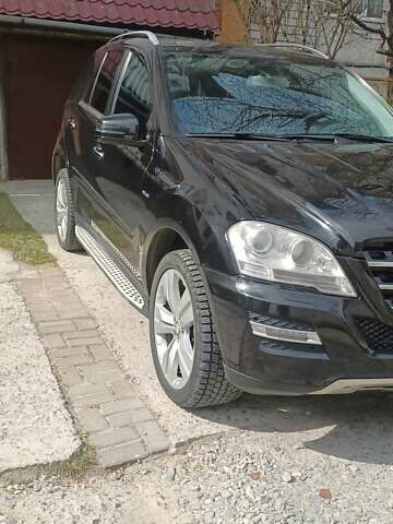 Чорний Мерседес М-Клас, об'ємом двигуна 2.99 л та пробігом 190 тис. км за 19990 $, фото 17 на Automoto.ua