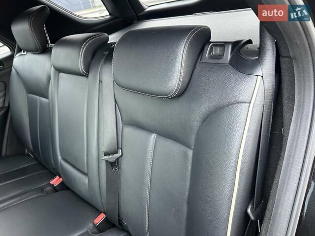 Черный Мерседес М-Класс, объемом двигателя 3.5 л и пробегом 128 тыс. км за 15200 $, фото 22 на Automoto.ua