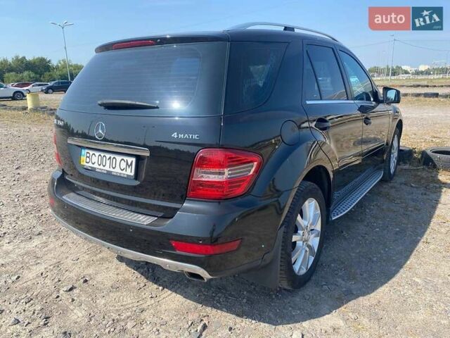 Черный Мерседес М-Класс, объемом двигателя 3.72 л и пробегом 80 тыс. км за 17999 $, фото 5 на Automoto.ua