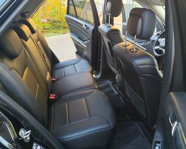 Черный Мерседес М-Класс, объемом двигателя 2.99 л и пробегом 262 тыс. км за 17000 $, фото 5 на Automoto.ua