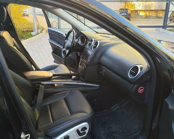 Черный Мерседес М-Класс, объемом двигателя 2.99 л и пробегом 262 тыс. км за 17000 $, фото 14 на Automoto.ua