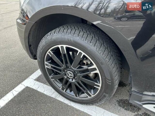 Черный Мерседес М-Класс, объемом двигателя 3.5 л и пробегом 128 тыс. км за 15200 $, фото 10 на Automoto.ua