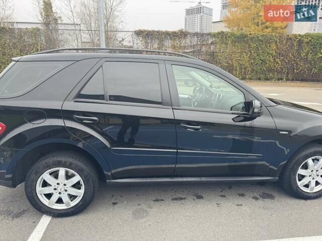 Черный Мерседес М-Класс, объемом двигателя 3 л и пробегом 307 тыс. км за 17000 $, фото 6 на Automoto.ua