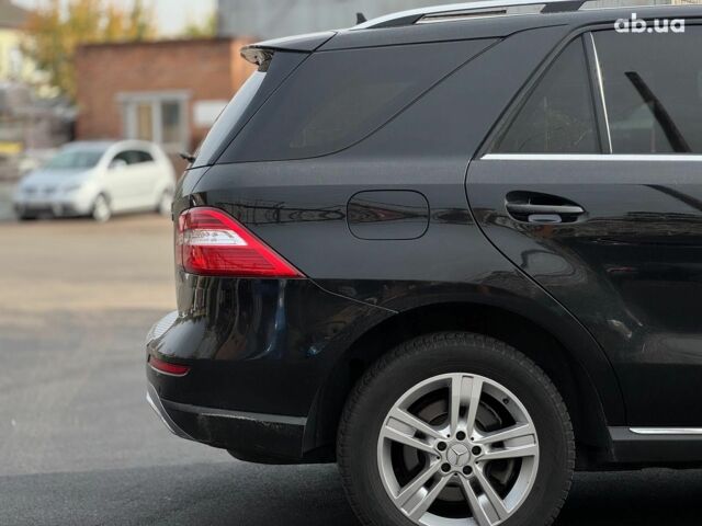 Мерседес М-Класс 2012 в Киеве на Automoto.ua Черный Мерседес М-Класс, объемом двигателя 2.1 л и пробегом 198 тыс. км за 23840 $, фото 10 на Automoto.ua