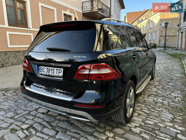 Черный Мерседес М-Класс, объемом двигателя 2.14 л и пробегом 247 тыс. км за 20500 $, фото 8 на Automoto.ua