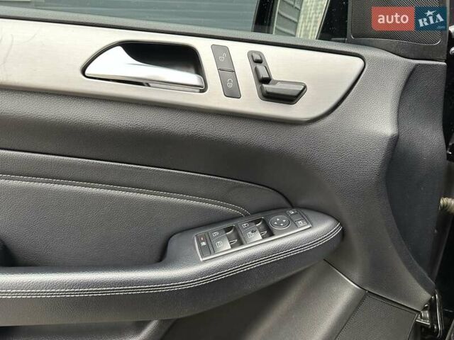 Чорний Мерседес М-Клас, об'ємом двигуна 2.2 л та пробігом 271 тис. км за 16450 $, фото 25 на Automoto.ua