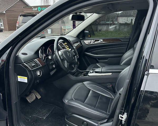 Черный Мерседес М-Класс, объемом двигателя 3.5 л и пробегом 203 тыс. км за 18500 $, фото 8 на Automoto.ua