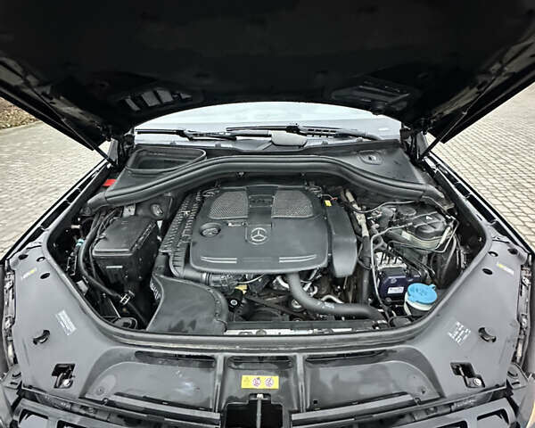 Черный Мерседес М-Класс, объемом двигателя 3.5 л и пробегом 203 тыс. км за 18500 $, фото 10 на Automoto.ua