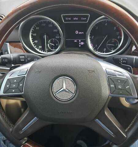 Чорний Мерседес М-Клас, об'ємом двигуна 2.99 л та пробігом 298 тис. км за 24500 $, фото 6 на Automoto.ua