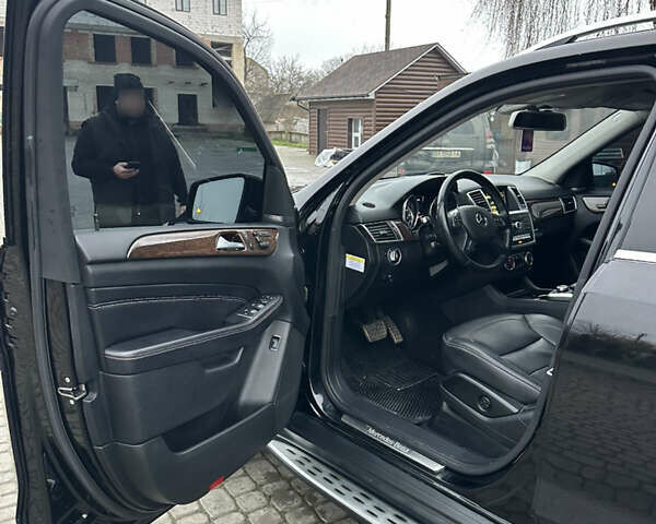 Черный Мерседес М-Класс, объемом двигателя 3.5 л и пробегом 203 тыс. км за 18500 $, фото 9 на Automoto.ua