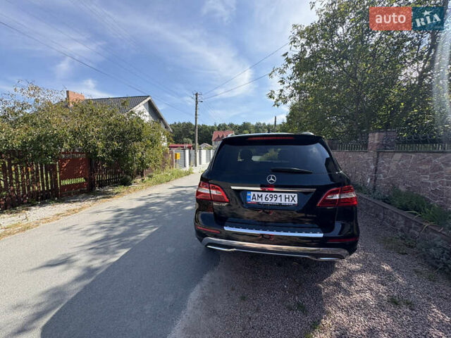 Мерседес М-Клас 2012 у Житомирі на Automoto.ua Чорний Мерседес М-Клас, об'ємом двигуна 2.14 л та пробігом 261 тис. км за 18900 $, фото 5 на Automoto.ua