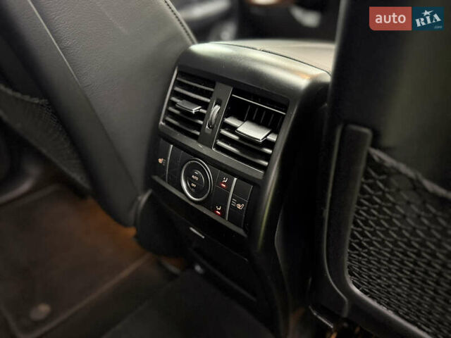 Черный Мерседес М-Класс, объемом двигателя 3.5 л и пробегом 142 тыс. км за 17500 $, фото 56 на Automoto.ua