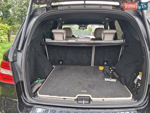 Черный Мерседес М-Класс, объемом двигателя 3 л и пробегом 215 тыс. км за 24900 $, фото 32 на Automoto.ua