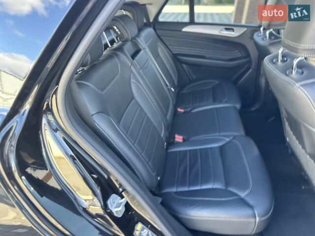Черный Мерседес М-Класс, объемом двигателя 3 л и пробегом 181 тыс. км за 22900 $, фото 27 на Automoto.ua