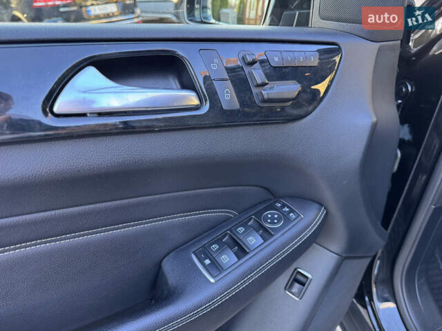 Черный Мерседес М-Класс, объемом двигателя 2.14 л и пробегом 160 тыс. км за 22500 $, фото 26 на Automoto.ua