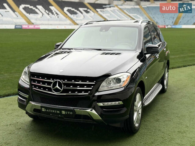 Черный Мерседес М-Класс, объемом двигателя 3.5 л и пробегом 142 тыс. км за 17500 $, фото 8 на Automoto.ua