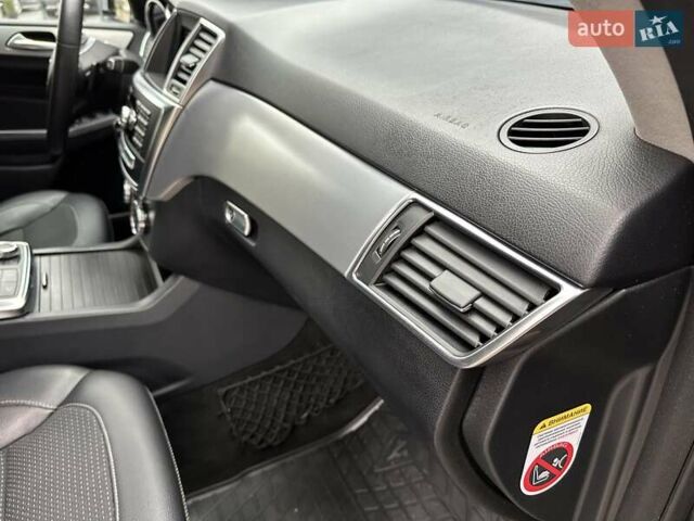 Чорний Мерседес М-Клас, об'ємом двигуна 2.2 л та пробігом 271 тис. км за 16450 $, фото 42 на Automoto.ua