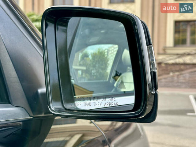 Черный Мерседес М-Класс, объемом двигателя 2.99 л и пробегом 226 тыс. км за 20499 $, фото 48 на Automoto.ua