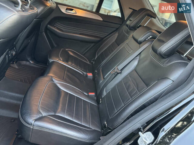 Черный Мерседес М-Класс, объемом двигателя 3 л и пробегом 274 тыс. км за 19700 $, фото 21 на Automoto.ua