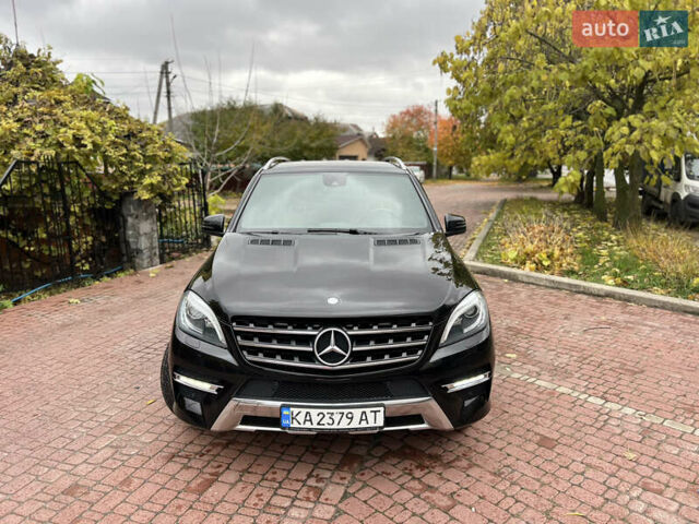 Мерседес М-Класс 2012 в Киеве на Automoto.ua Черный Мерседес М-Класс, объемом двигателя 3.5 л и пробегом 160 тыс. км за 17900 $, фото 12 на Automoto.ua