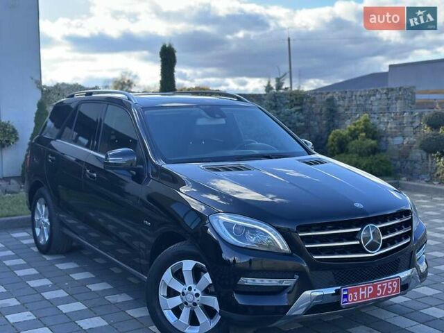 Черный Мерседес М-Класс, объемом двигателя 3 л и пробегом 181 тыс. км за 22900 $, фото 6 на Automoto.ua