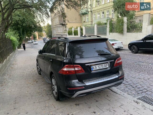 Чорний Мерседес М-Клас, об'ємом двигуна 3.5 л та пробігом 210 тис. км за 17000 $, фото 2 на Automoto.ua