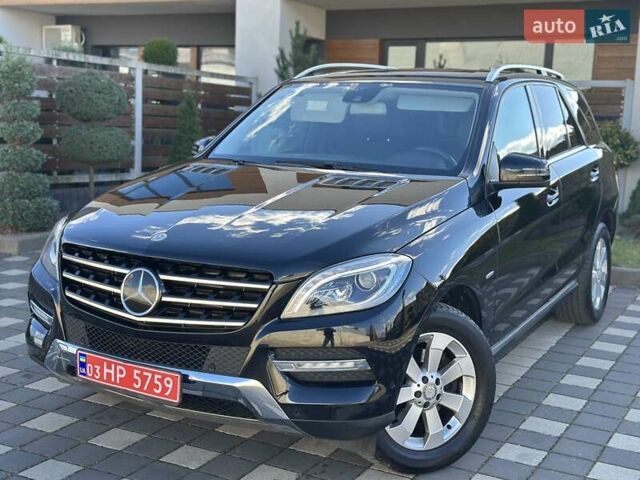 Черный Мерседес М-Класс, объемом двигателя 3 л и пробегом 181 тыс. км за 22900 $, фото 2 на Automoto.ua