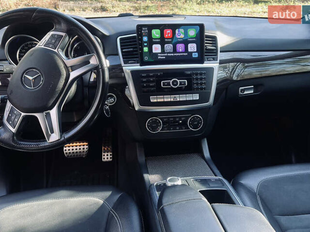 Черный Мерседес М-Класс, объемом двигателя 2.14 л и пробегом 198 тыс. км за 21700 $, фото 7 на Automoto.ua