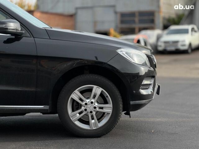 Мерседес М-Класс 2012 в Киеве на Automoto.ua Черный Мерседес М-Класс, объемом двигателя 2.1 л и пробегом 198 тыс. км за 23840 $, фото 12 на Automoto.ua