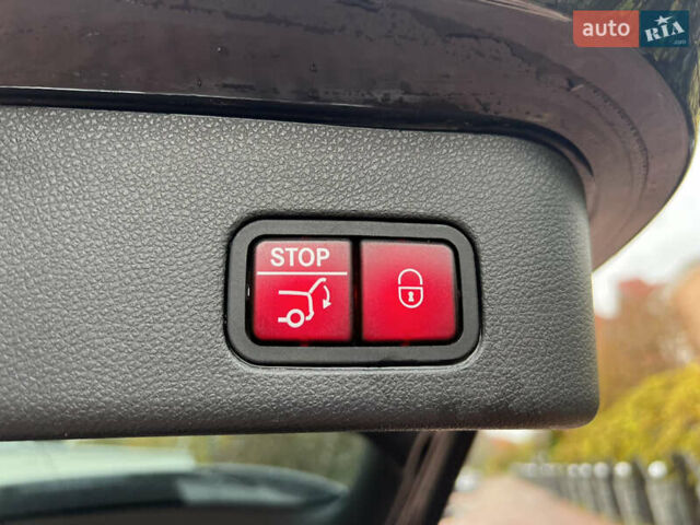 Мерседес М-Класс 2012 в Киеве на Automoto.ua Черный Мерседес М-Класс, объемом двигателя 3.5 л и пробегом 160 тыс. км за 17900 $, фото 22 на Automoto.ua