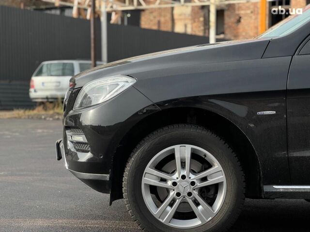 Мерседес М-Класс 2012 в Киеве на Automoto.ua Черный Мерседес М-Класс, объемом двигателя 2.1 л и пробегом 198 тыс. км за 23840 $, фото 3 на Automoto.ua