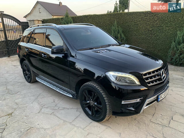 Чорний Мерседес М-Клас, об'ємом двигуна 2.99 л та пробігом 286 тис. км за 21500 $, фото 2 на Automoto.ua