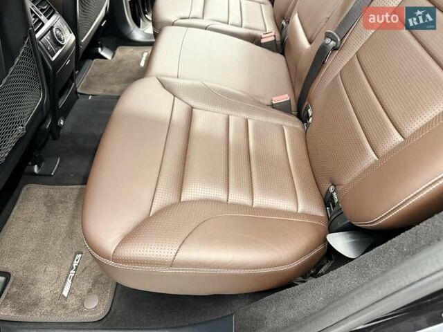 Черный Мерседес М-Класс, объемом двигателя 5.46 л и пробегом 119 тыс. км за 32990 $, фото 28 на Automoto.ua