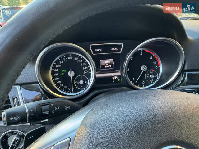 Черный Мерседес М-Класс, объемом двигателя 2.14 л и пробегом 160 тыс. км за 22500 $, фото 24 на Automoto.ua